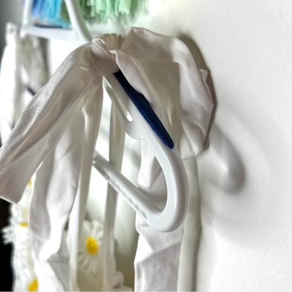 J. Marie Jenna Tie Strap Square Neck White Floral Daisy Lace Shift Midi Dress - Picture 8 of 17